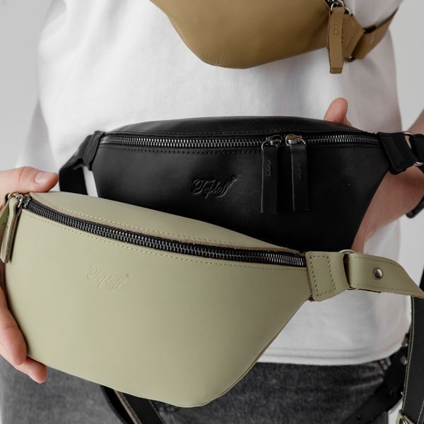 Leather bag-banana Shoulder bag (Black)