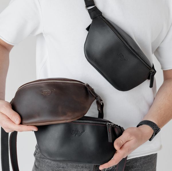 Leather bag-banana Shoulder bag (Black)